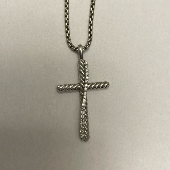 David Yurman Diamond and Cable Cross - Picture 1 of 4